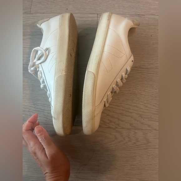 Size 10 - VEJA Esplar Leather Extra White W - Picture 4 of 8
